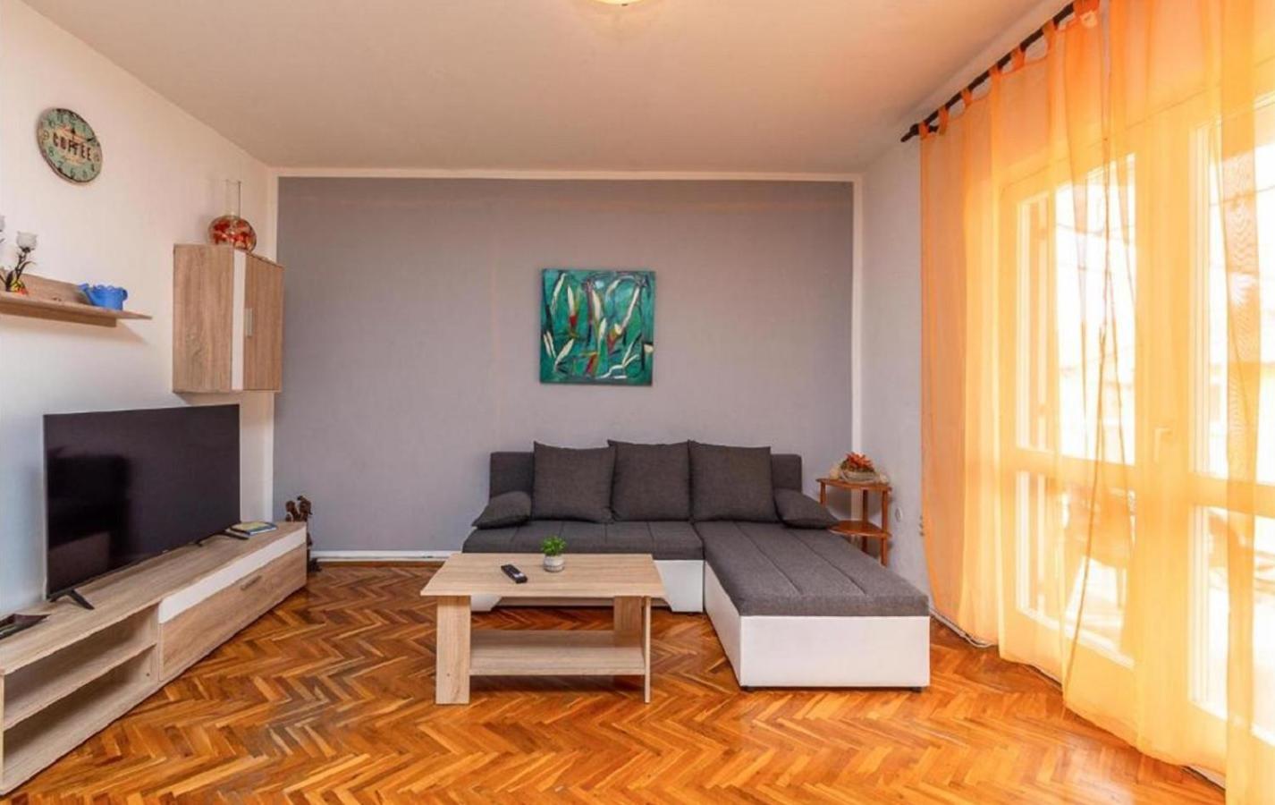 Apartman Ema 4+2 Koromačno 외부 사진